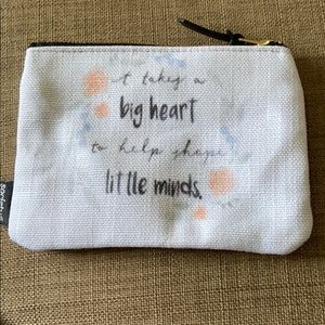 Teacher’s pouch 👩🏫